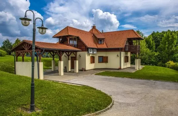 Forest Hills Hotel & Golf Zirc Forest Hills Hotel & Golf Zirc