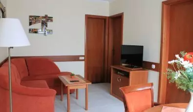 Fortuna Villa H�v�z