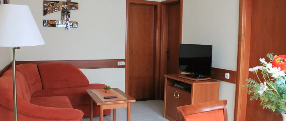 Fortuna Villa H�v�z