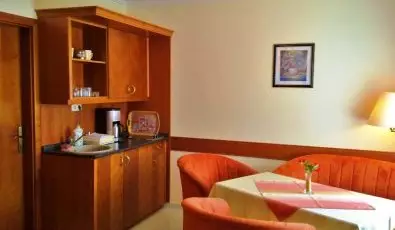 Fortuna Villa H�v�z