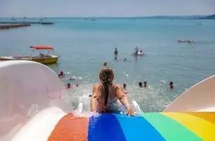 Balatontourist Fred Kemping s dlfalu Balatonfred