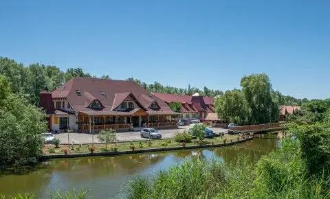 Fűzfa Hotel és Pihenőpark Poroszló - Legjobb ár reggelivel