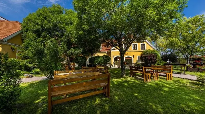 Gastland M0 Hotel Szigetszentmikls