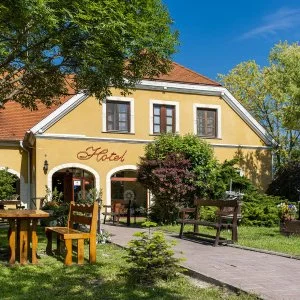 Gastland M0 Hotel Szigetszentmiklós - Napi árak reggelis ellátással (1 éjtől)