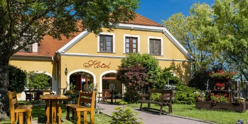 Gastland M0 Hotel Szigetszentmiklós