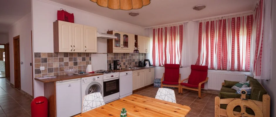 Gedeon Tanya-Panzi Jakabszlls