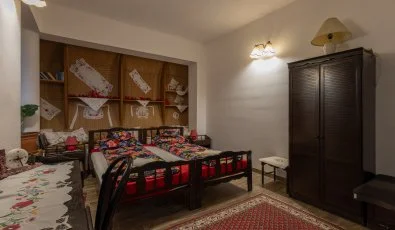 Gedeon Tanya-Panzi Jakabszlls