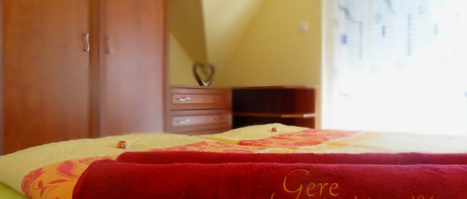 Gere Luxus Apartman Harkny