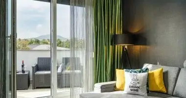 Legjobb r nelltssal (min. 2 j)