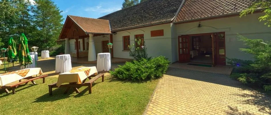 Geréby Kúria Hotel és Lovasudvar Lajosmizse