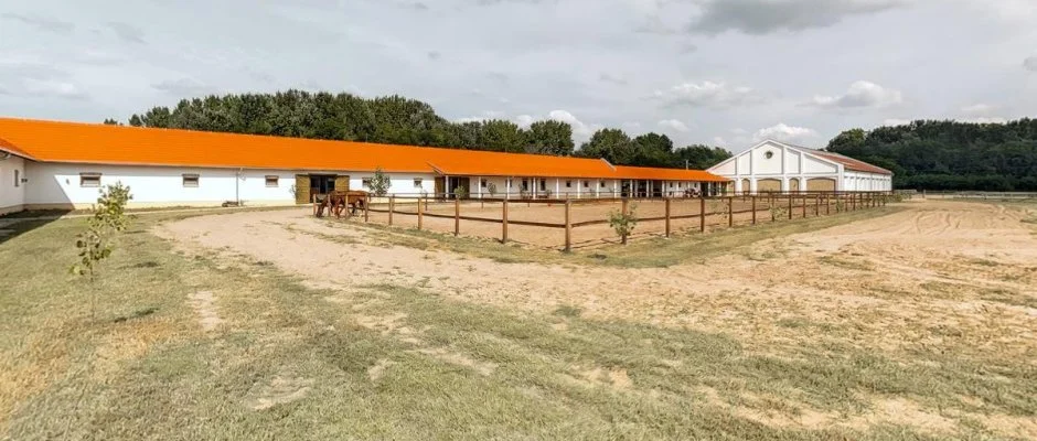 Geréby Kúria Hotel és Lovasudvar Lajosmizse