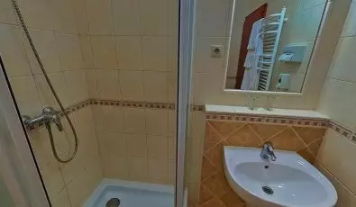 Gerby Kria Hotel s Lovasudvar Lajosmizse