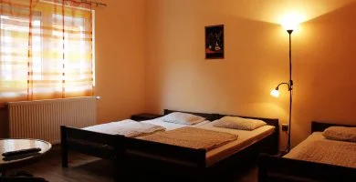 M�jus 1. (min. 2 �j)