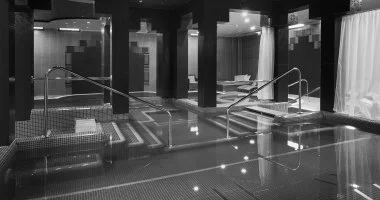 Szilveszter (min. 2 �j)