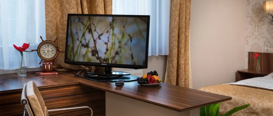 Golden Ball Club Hotel Gyr