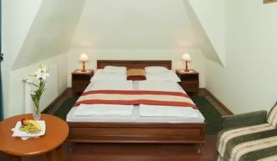 Gosztola Gyöngye-az erdő szállodája Gosztola