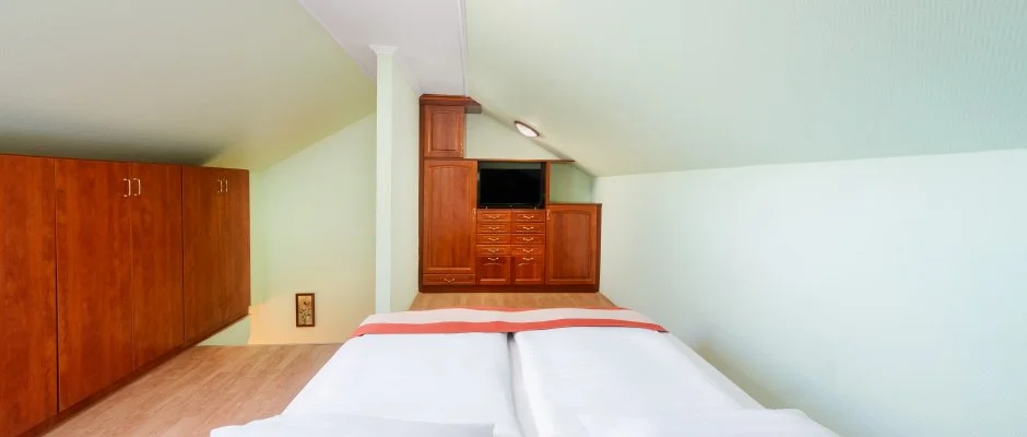 Gosztola Gyngye-az erd szllodja Gosztola