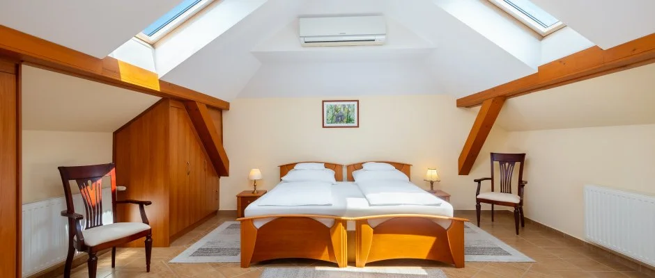 Gosztola Gyngye-az erd szllodja Gosztola