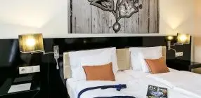 Gotthard Hotel - M�rcius 15.