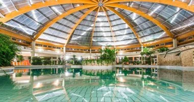 Gotthard Hotel - Legjobb �r f�rd�bel�p�vel