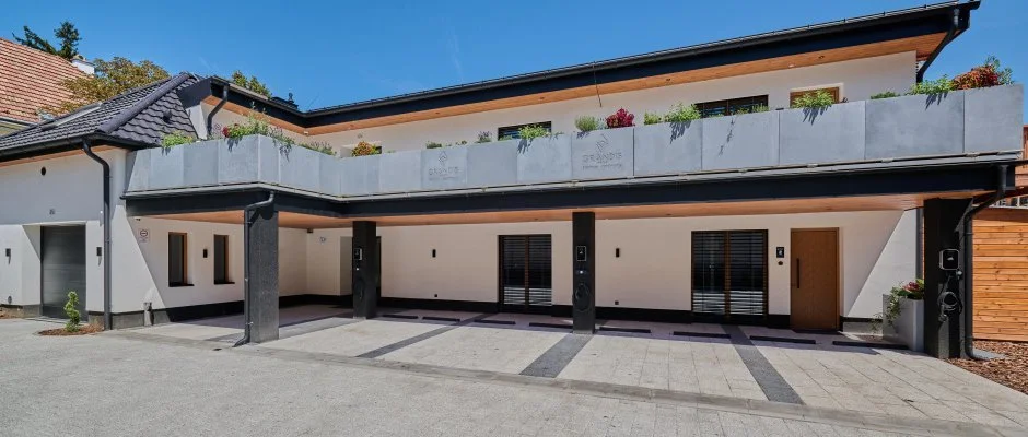 Grandis Premium Apartments Gdll