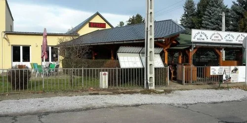 Grill Terasz �tterem �s Sz�ll�shely Mez�k�vesd