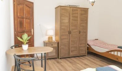 Gyulavezr-Csobnci Pihen Vendghz Gyulakeszi