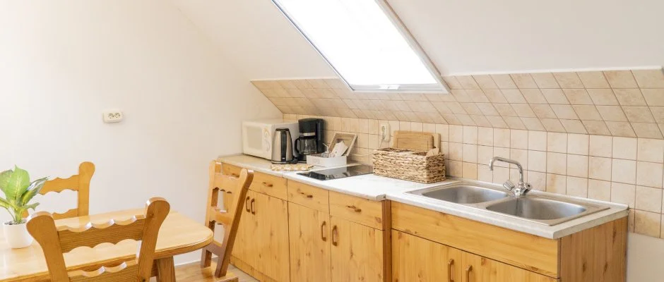 Gyulavezr-Csobnci Pihen Vendghz Gyulakeszi