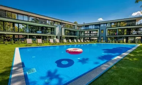 H55 Balatonlelle Apartmanházak - Augusztus 20.