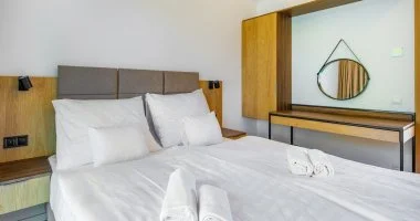 M�jus 1. (min. 2 �j)