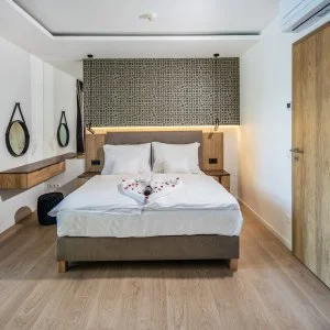 H55 Balatonlelle Apartmanházak Balatonlelle - Október 23. (min. 2 éj)