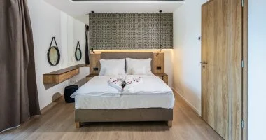 Okt�ber 23. (min. 2 �j)