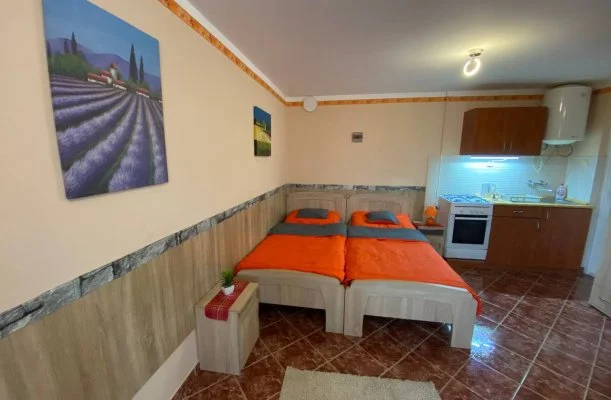 Hajnal Apartman Hajdúszoboszló Hajnal Apartman Hajdúszoboszló