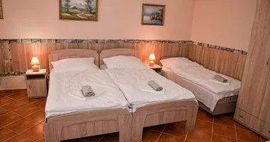 Kt nnep kztt (min. 2 j)