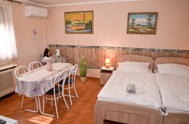Hajnal Apartman Hajdúszoboszló Hajnal Apartman Hajdúszoboszló
