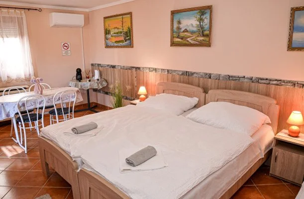 Hajnal Apartman Hajdúszoboszló Hajnal Apartman Hajdúszoboszló