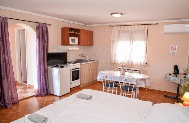 Hajnal Apartman Hajdúszoboszló Hajnal Apartman Hajdúszoboszló