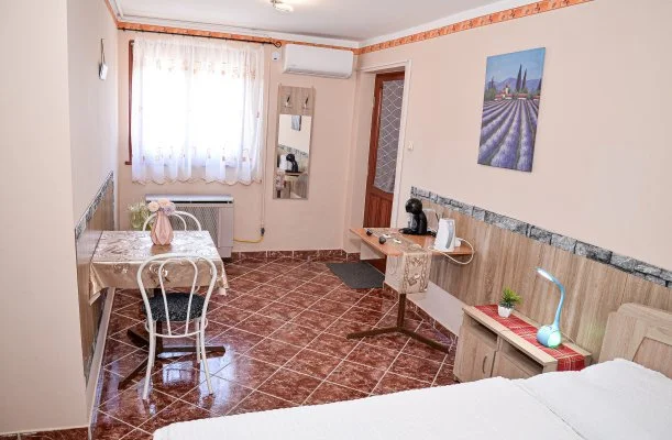 Hajnal Apartman Hajdúszoboszló Hajnal Apartman Hajdúszoboszló