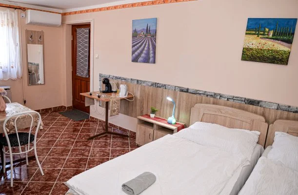 Hajnal Apartman Hajdúszoboszló Hajnal Apartman Hajdúszoboszló