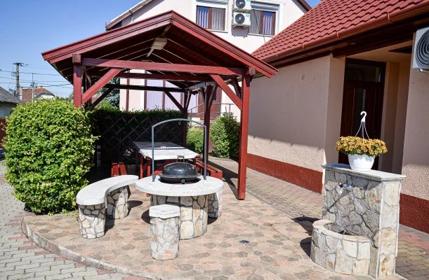Hajnal Apartman Hajdúszoboszló Hajnal Apartman Hajdúszoboszló