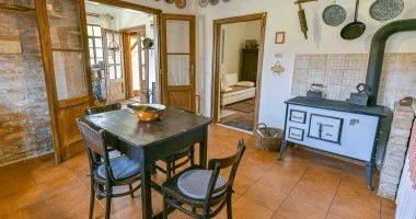 Hétköznapi kiruccanás egy üveg borral (min. 2 éj)