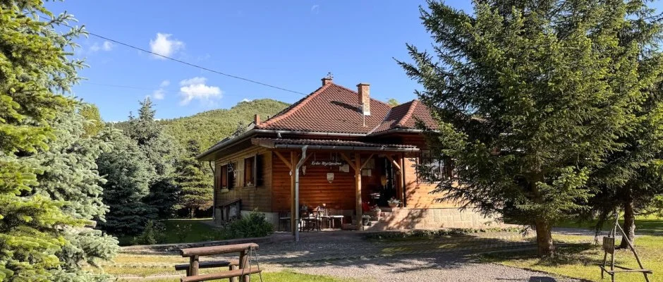 Halh�za Vend�gh�z Sirok