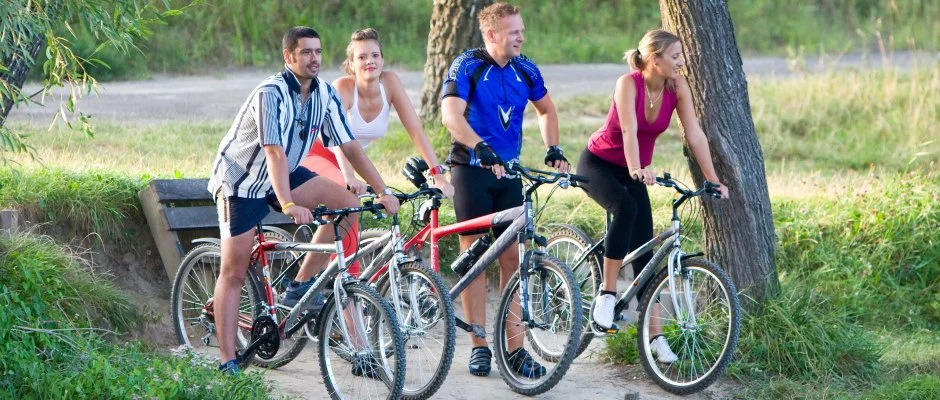 Htkti Wellness Hotel & Lovaspark Mr