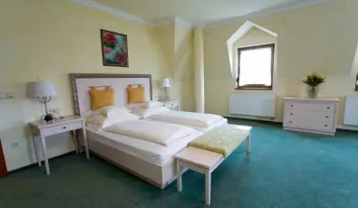 Hétkúti Wellness Hotel & Lovaspark Mór