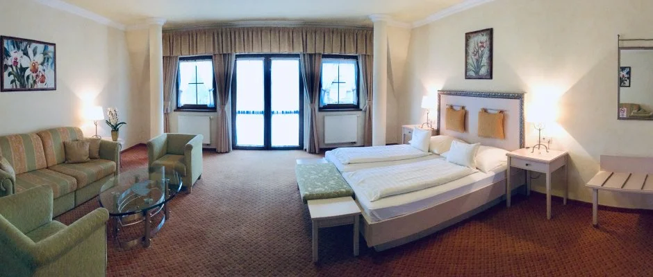 Htkti Wellness Hotel & Lovaspark Mr