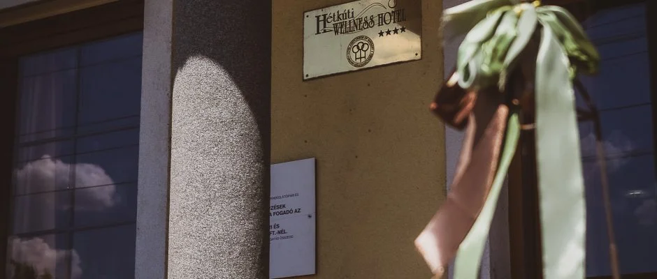 Htkti Wellness Hotel & Lovaspark Mr