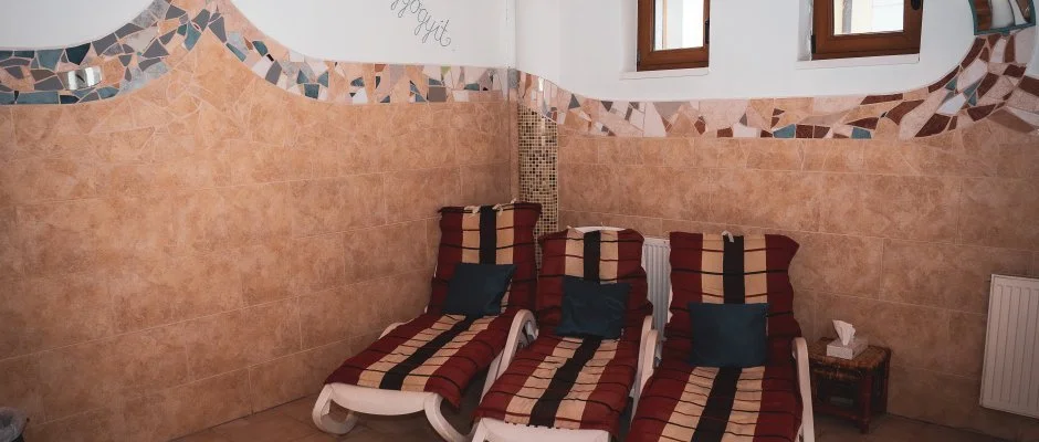 Htkti Wellness Hotel & Lovaspark Mr