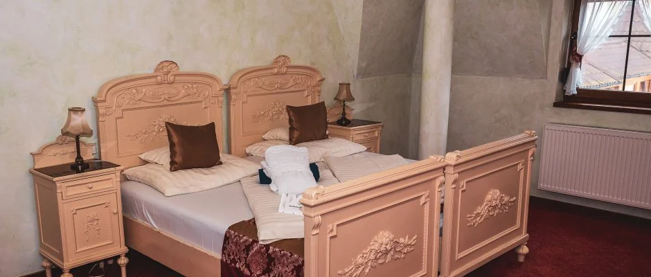 Htkti Wellness Hotel & Lovaspark Mr