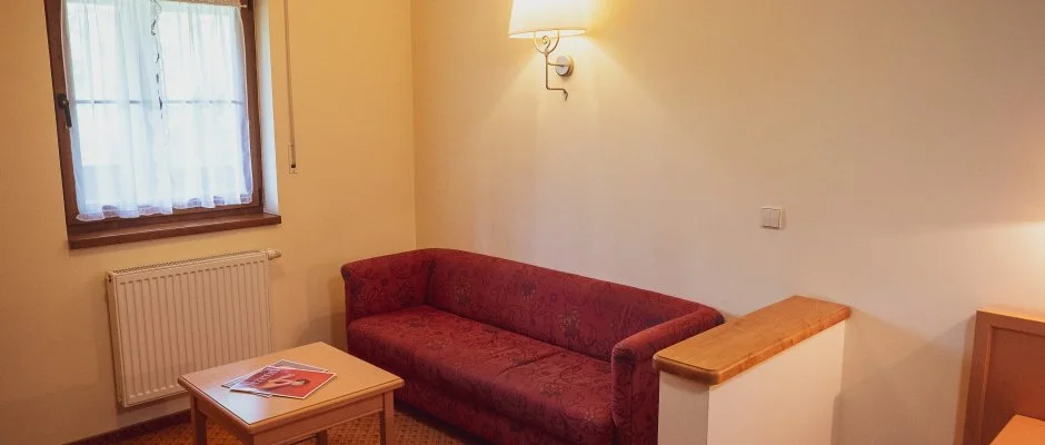 Htkti Wellness Hotel & Lovaspark Mr