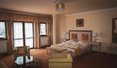 Hétkúti Wellness Hotel & Lovaspark Mór